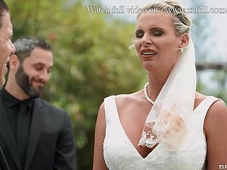 Bridezzzla: Uma foda -foda na parte 1 do casamento - Phoenix Marie, Assessment D'Angelo / Brazzers / Stream cheios de