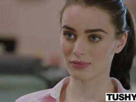 سے Tushy Lana تیار Rhoades ایک مقعد شو پر رکھتا ہے