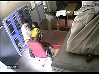 22 enseignants ayant des friend at court sexuelles dans le wing de l'école 2